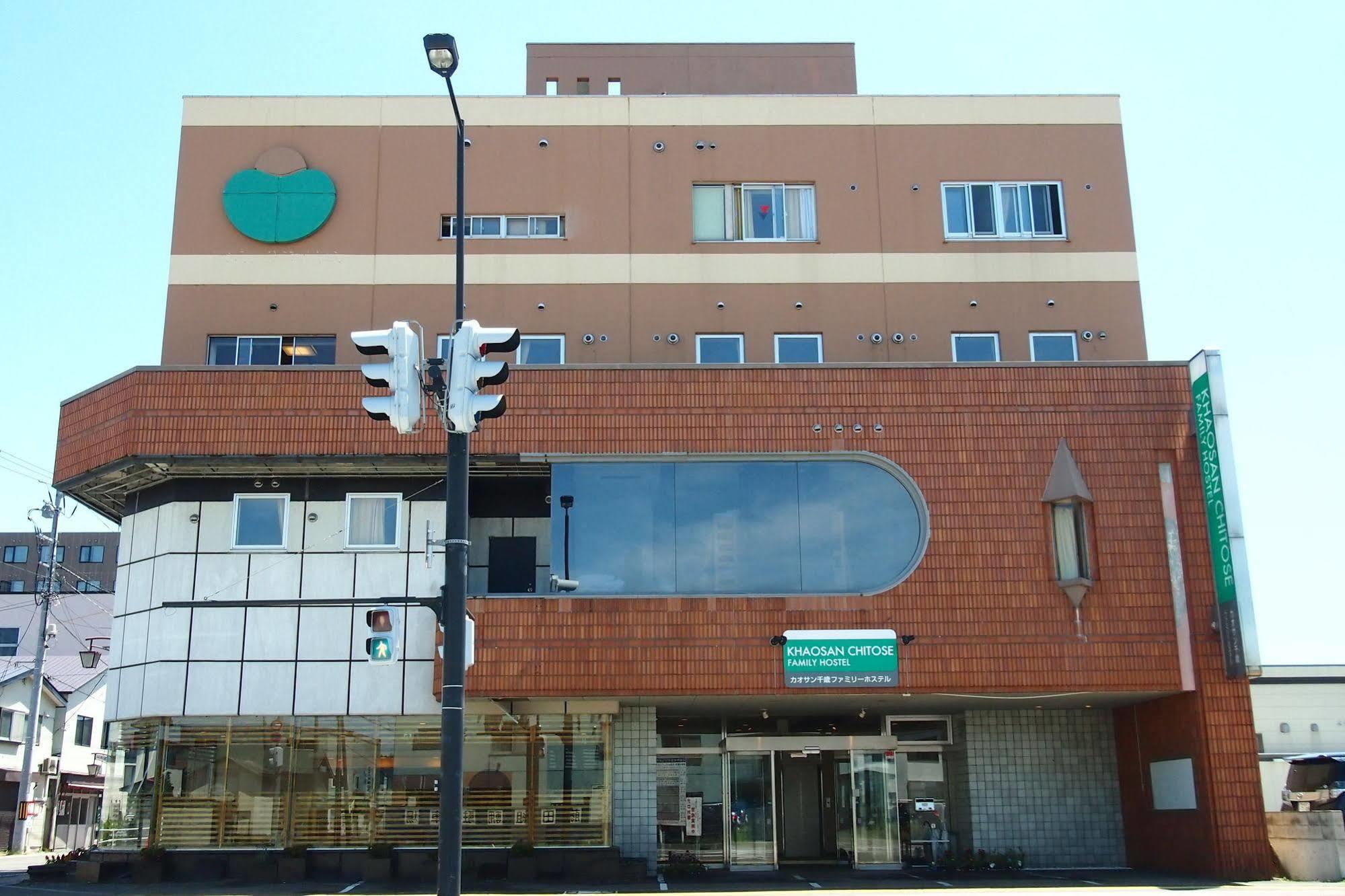 Khaosan Chitose Family Hostel Exterior photo
