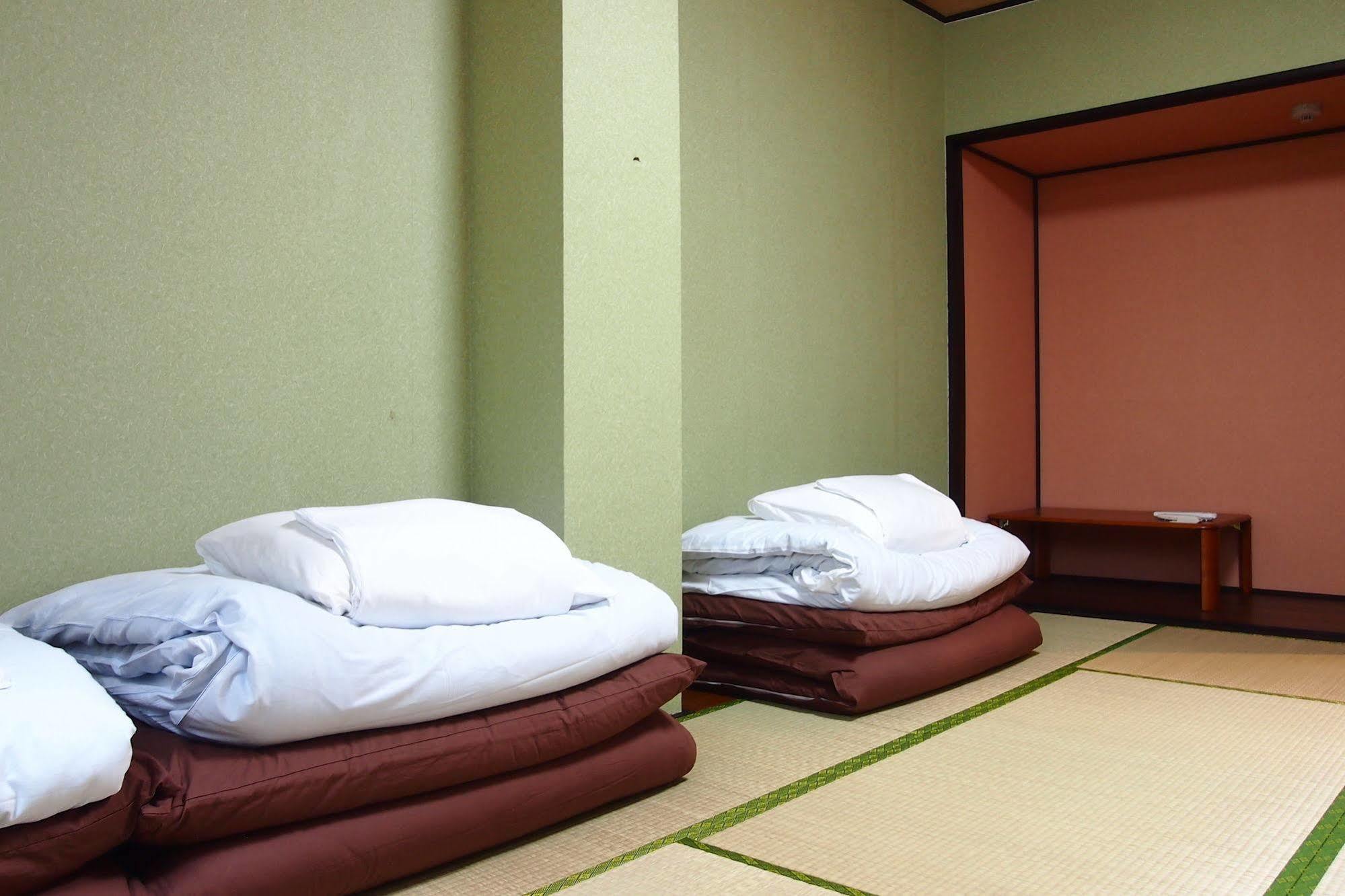 Khaosan Chitose Family Hostel Exterior photo